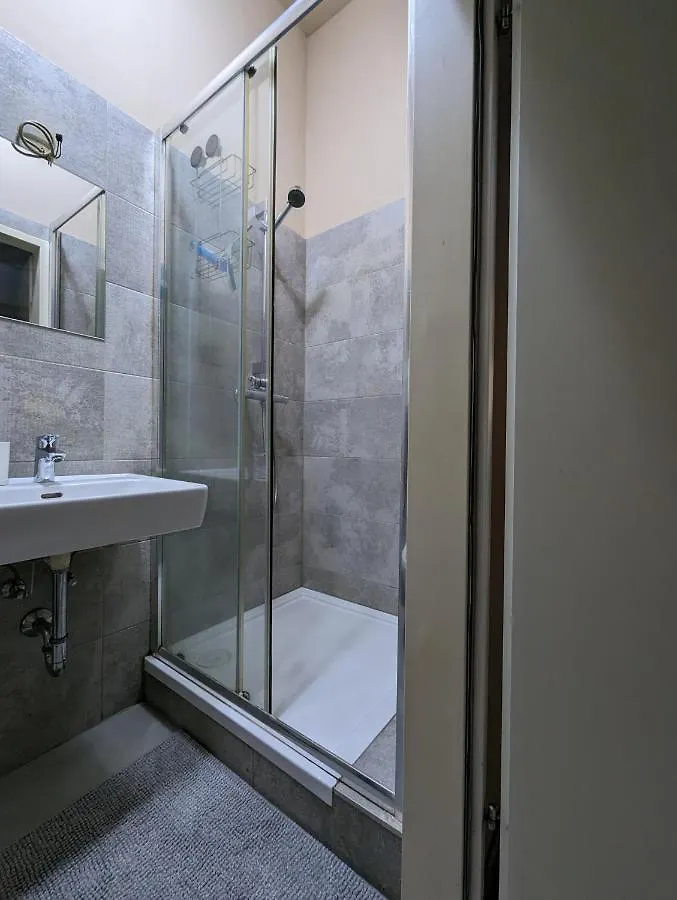 Private Rooms Viena 0*,  Austria